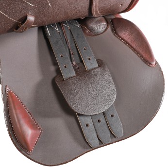 Jumping saddle 17.5" 3A