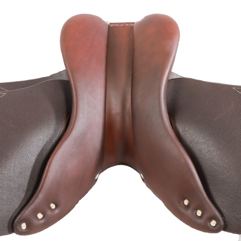 Jumping saddle 17.5" 3A