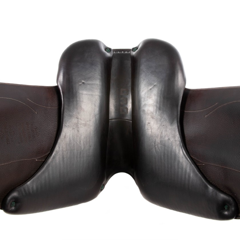 Devoucoux Dressage Makila Lab E  17" quartiers 2