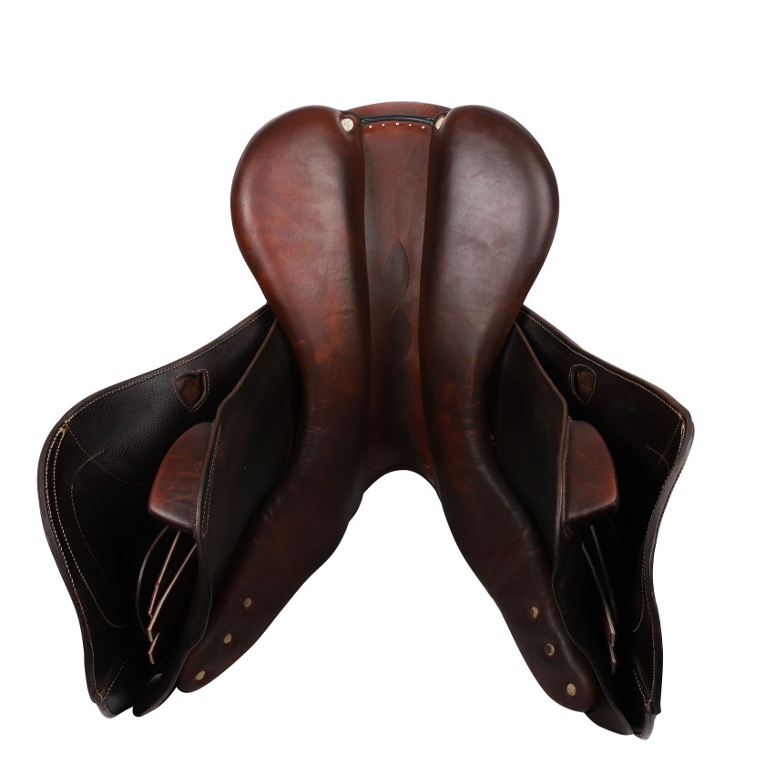 Antares Evolution 17.5’ 2AB jumping saddle