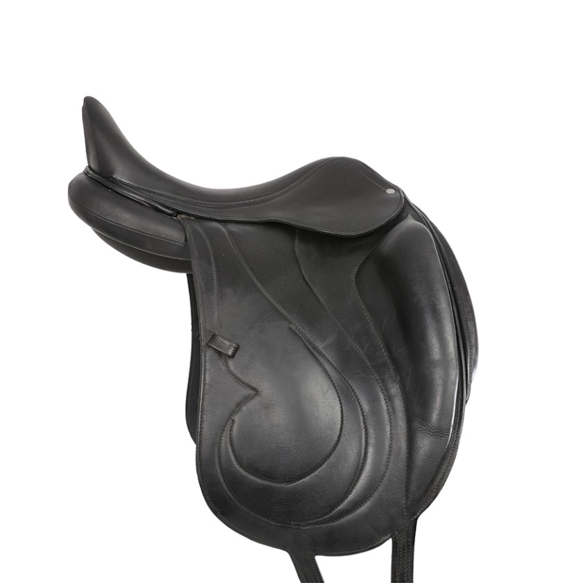 Antarès dressage saddle Cadence 17"5 5D