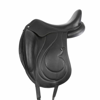 Antarès dressage saddle Cadence 17"5 3R