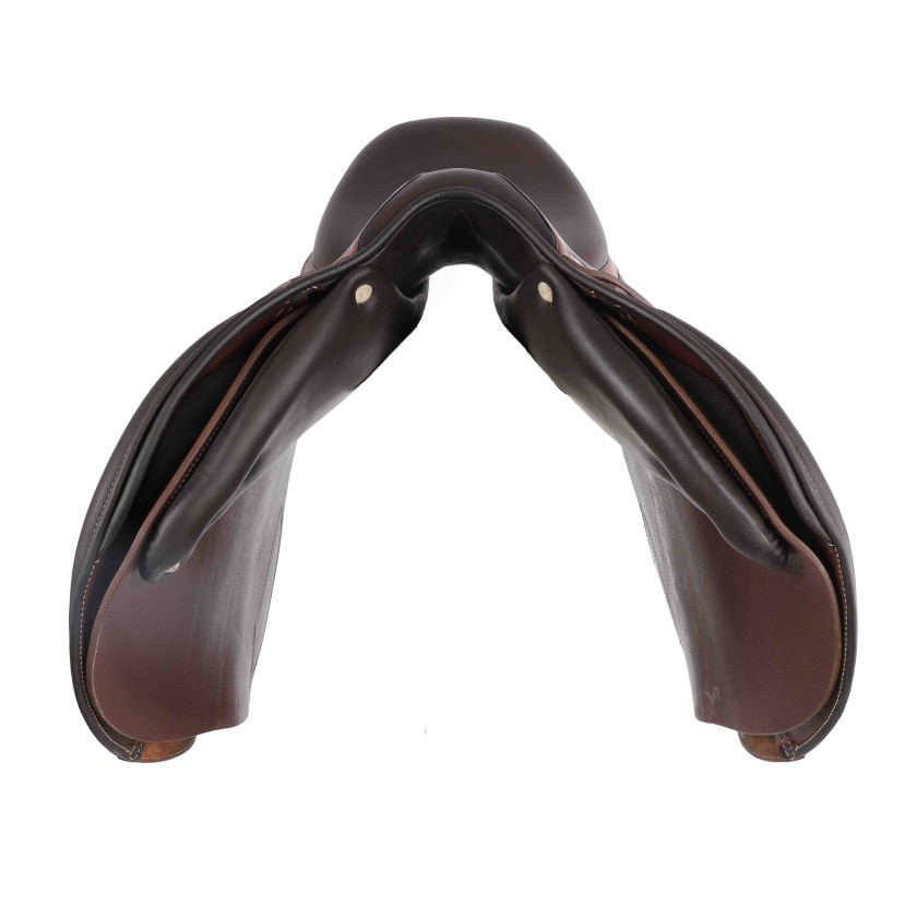 Antarès jumping saddle Comfort 18" 3AB