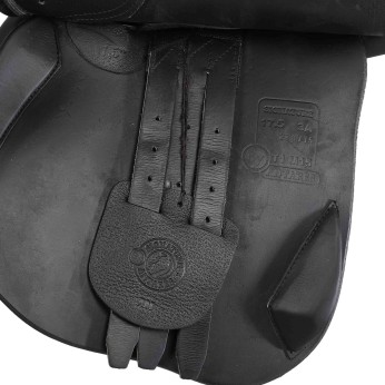 Antares Jumping Saddle Signature 18" 3A