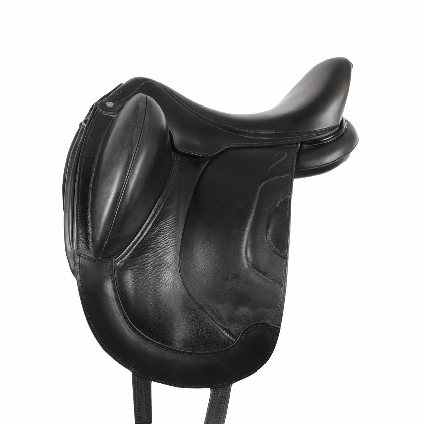 Antarès dressage saddle Tempo 17"5 3C