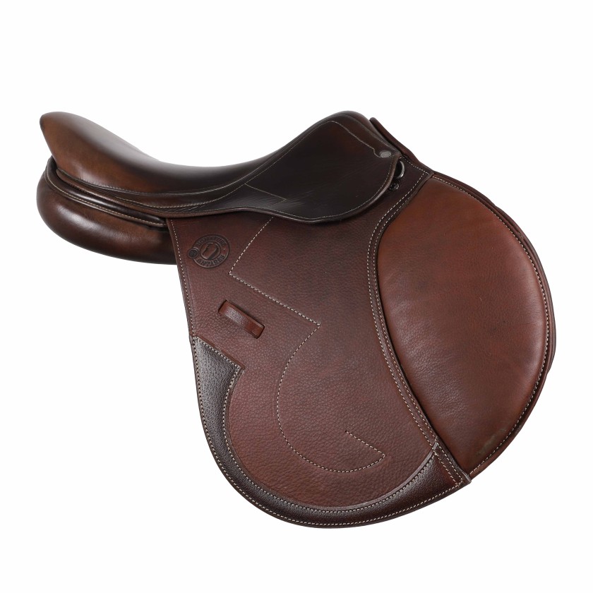 Signature by Antarès jumping saddle 17"5 3AA