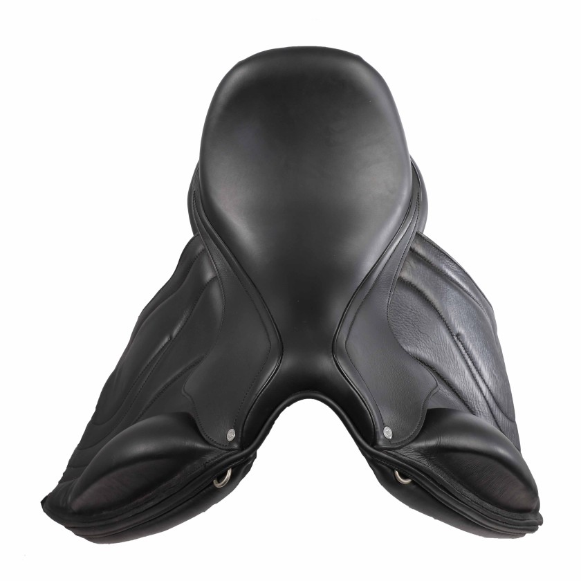 Antarès dressage saddle Cadence 17"5 3R