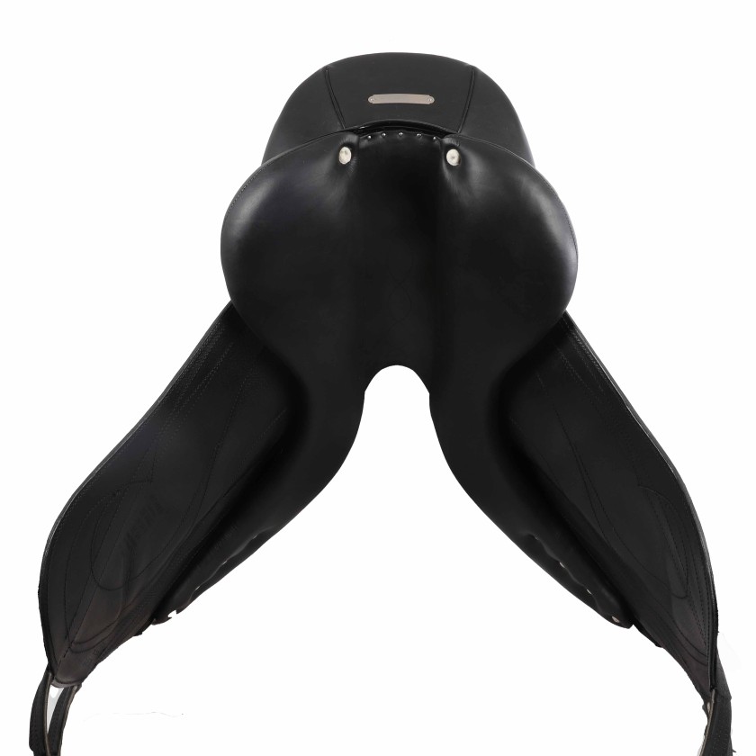 Antarès dressage saddle Cadence 17" 2R