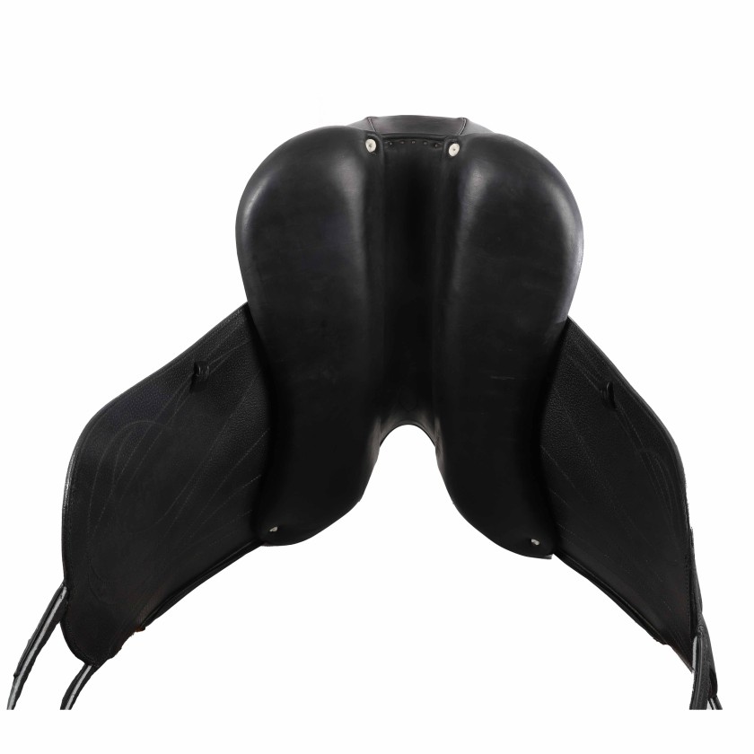 Antarès dressage saddle Cadence 18" 3R