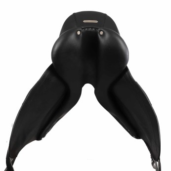 Antarès dressage saddle Tempo 17"5 3C