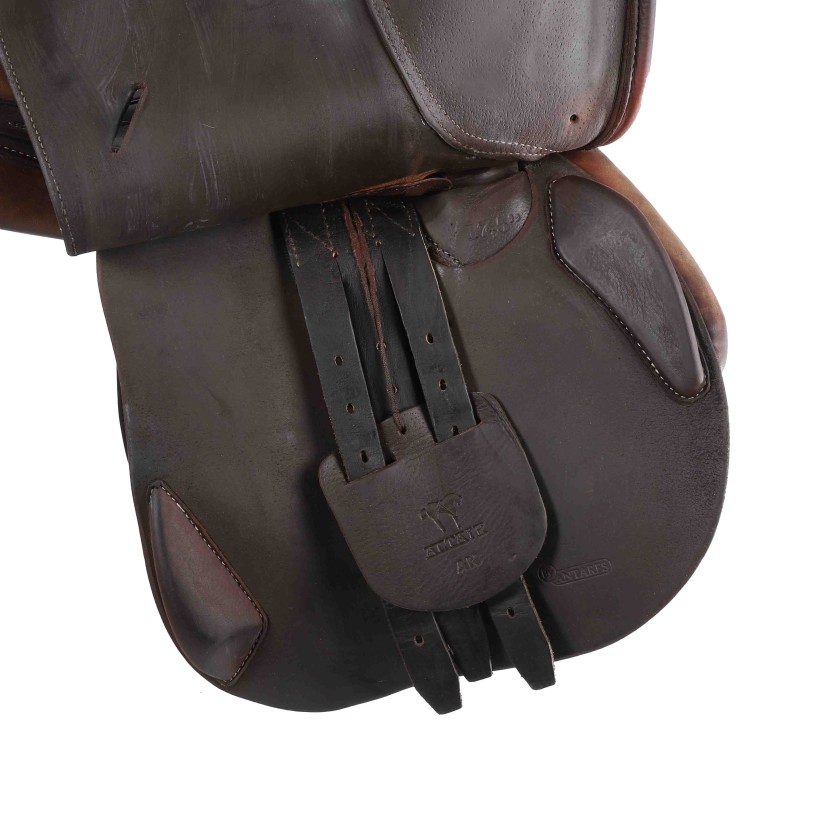 Altaïr by Antarès jumping saddle 17"5 3A