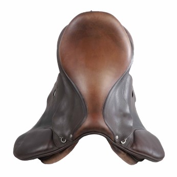 Altaïr by Antarès jumping saddle 17"5 3A