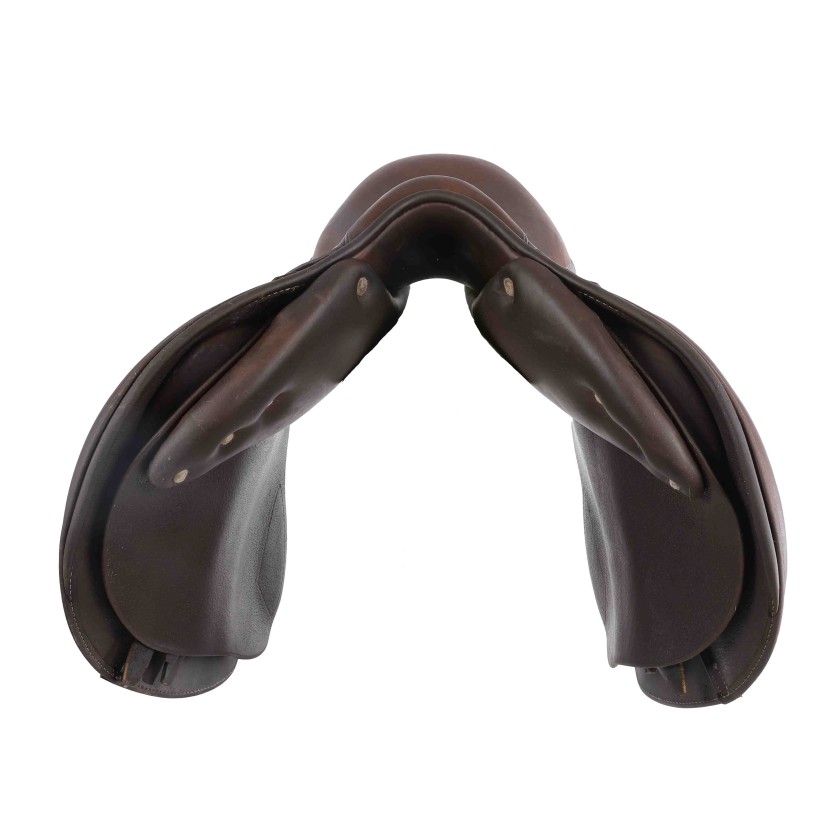 Altaïr by Antarès jumping saddle 17"5 3A