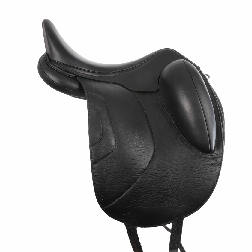 Antarès dressage saddle Tempo 17"5 3C