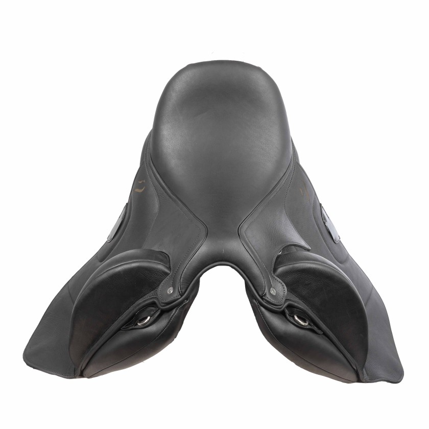 Antarès dressage saddle Tempo 16"5 3N