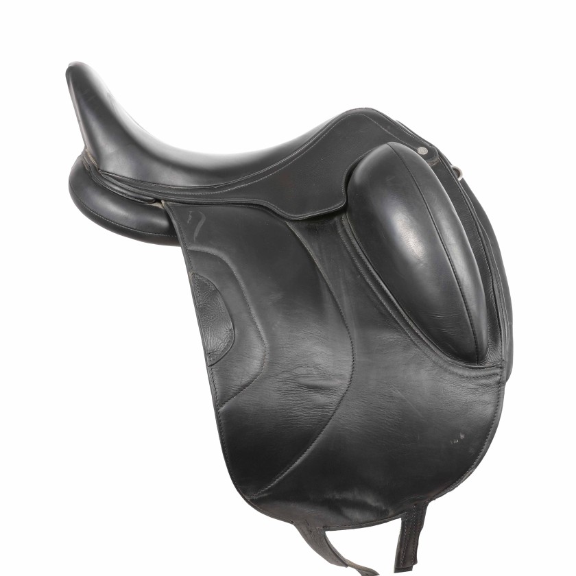 Antarès dressage saddle Tempo 17"5 3C