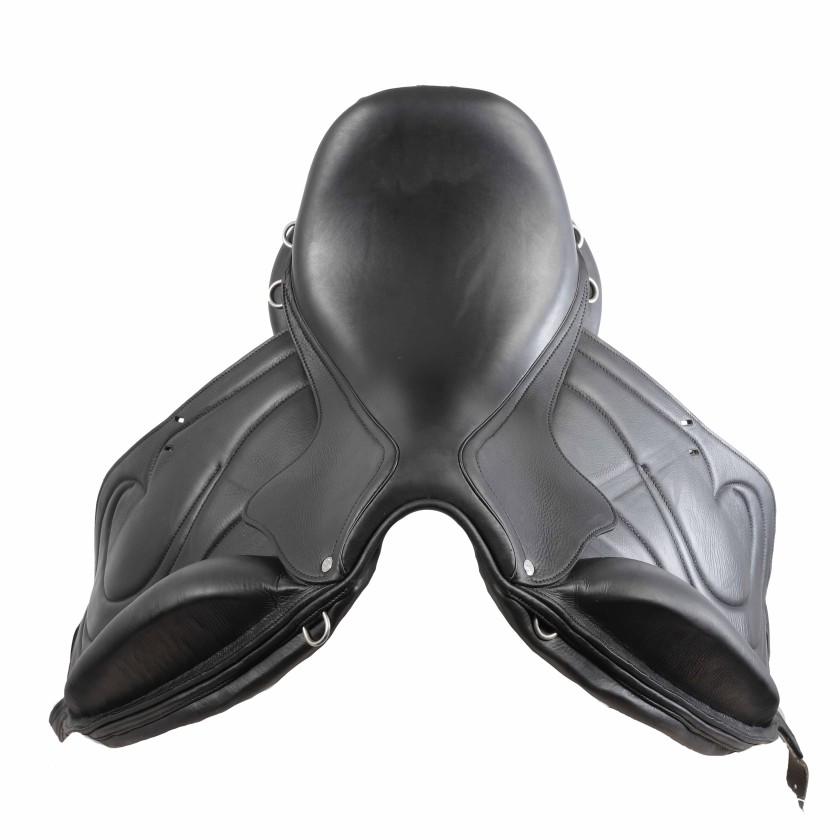 Antarès dressage saddle Cadence 17"5 3R