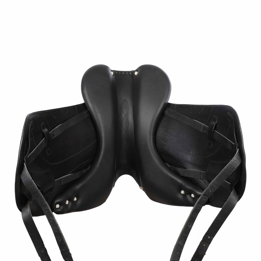 Antarès dressage saddle Tempo 18" 3N